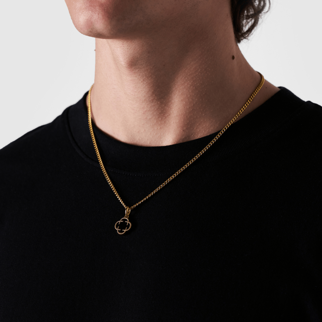 Onyx Clover Stone Pendant (Gold)